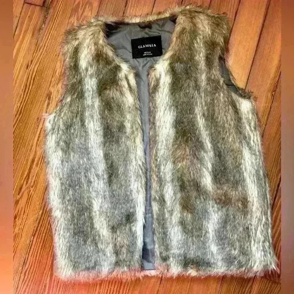 Glamsia Faux Fur Vest Womens Sz medium sleeveless